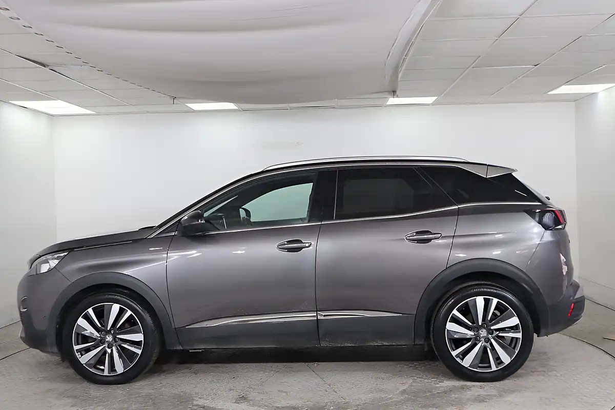 Used 2020 Peugeot 3008 GT Line Premium Grey - Interior and Exterior details 8