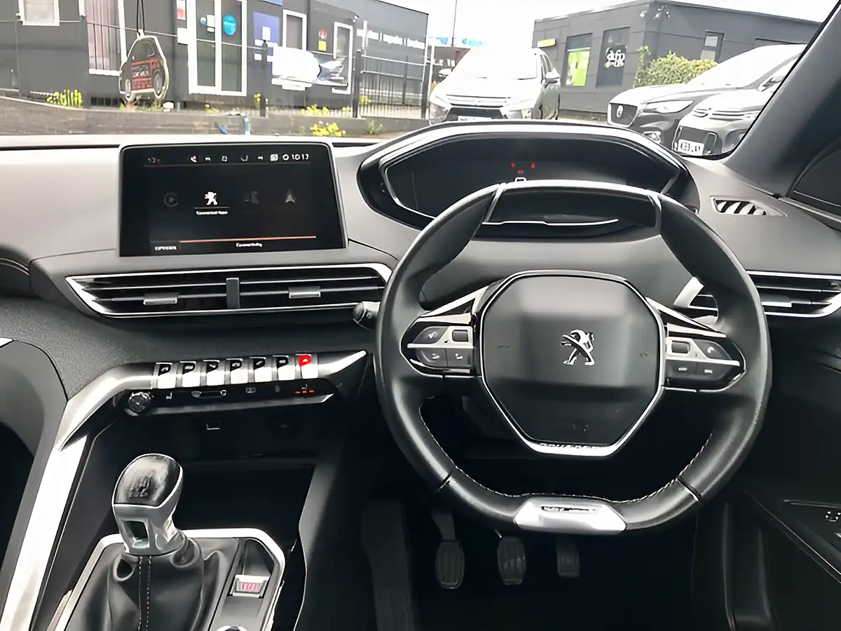 Used 2020 Peugeot 3008 GT Line Premium Magnetic Blue - Interior and Exterior details 11
