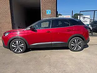 Used 2020 Peugeot 3008 GT Red - Interior and Exterior details 4