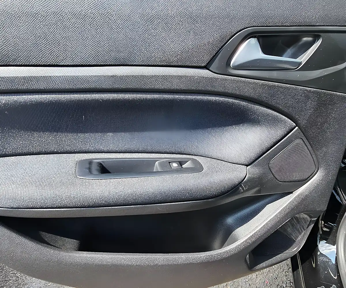 Used 2020 Peugeot 308 Allure Multicolour - Interior and Exterior details 18