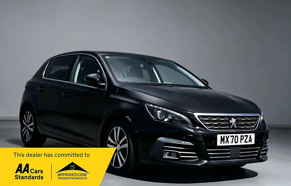 Used 2020 Peugeot 308 Allure Multicolour - Interior and Exterior details 4