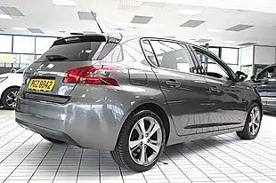 Used 2020 Peugeot 308 Allure Twilight Blue - Interior and Exterior details 12