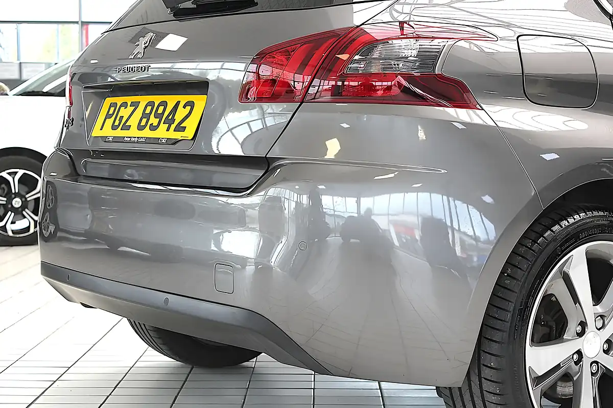 Used 2020 Peugeot 308 Allure Twilight Blue - Interior and Exterior details 13