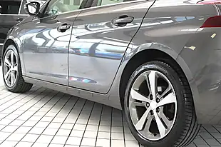 Used 2020 Peugeot 308 Allure Twilight Blue - Interior and Exterior details 19