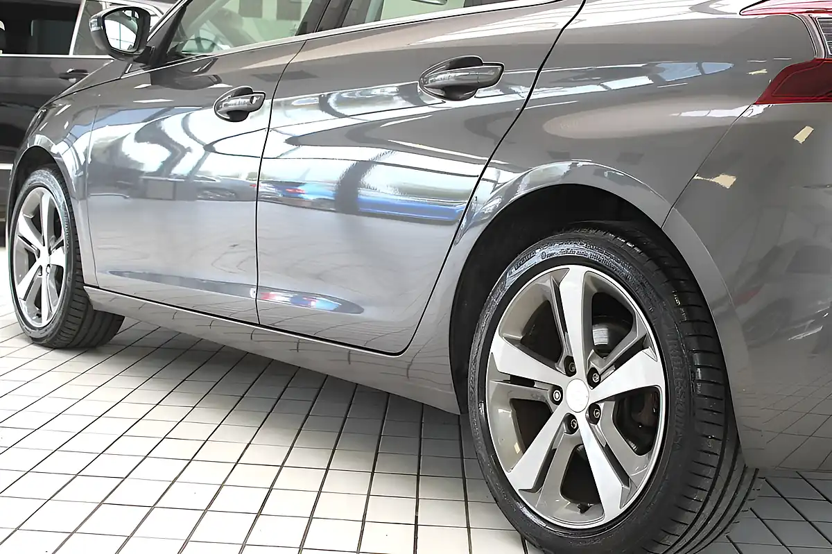 Used 2020 Peugeot 308 Allure Twilight Blue - Interior and Exterior details 19