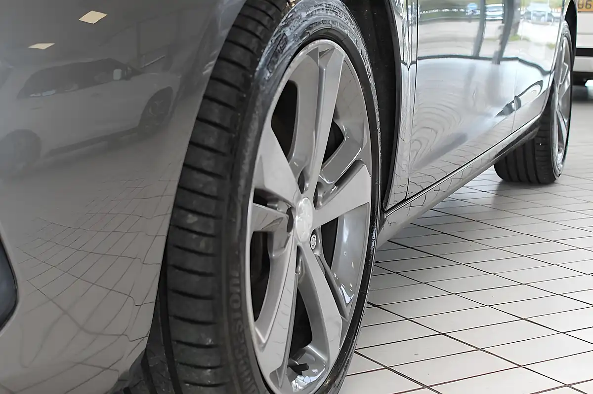 Used 2020 Peugeot 308 Allure Twilight Blue - Interior and Exterior details 6