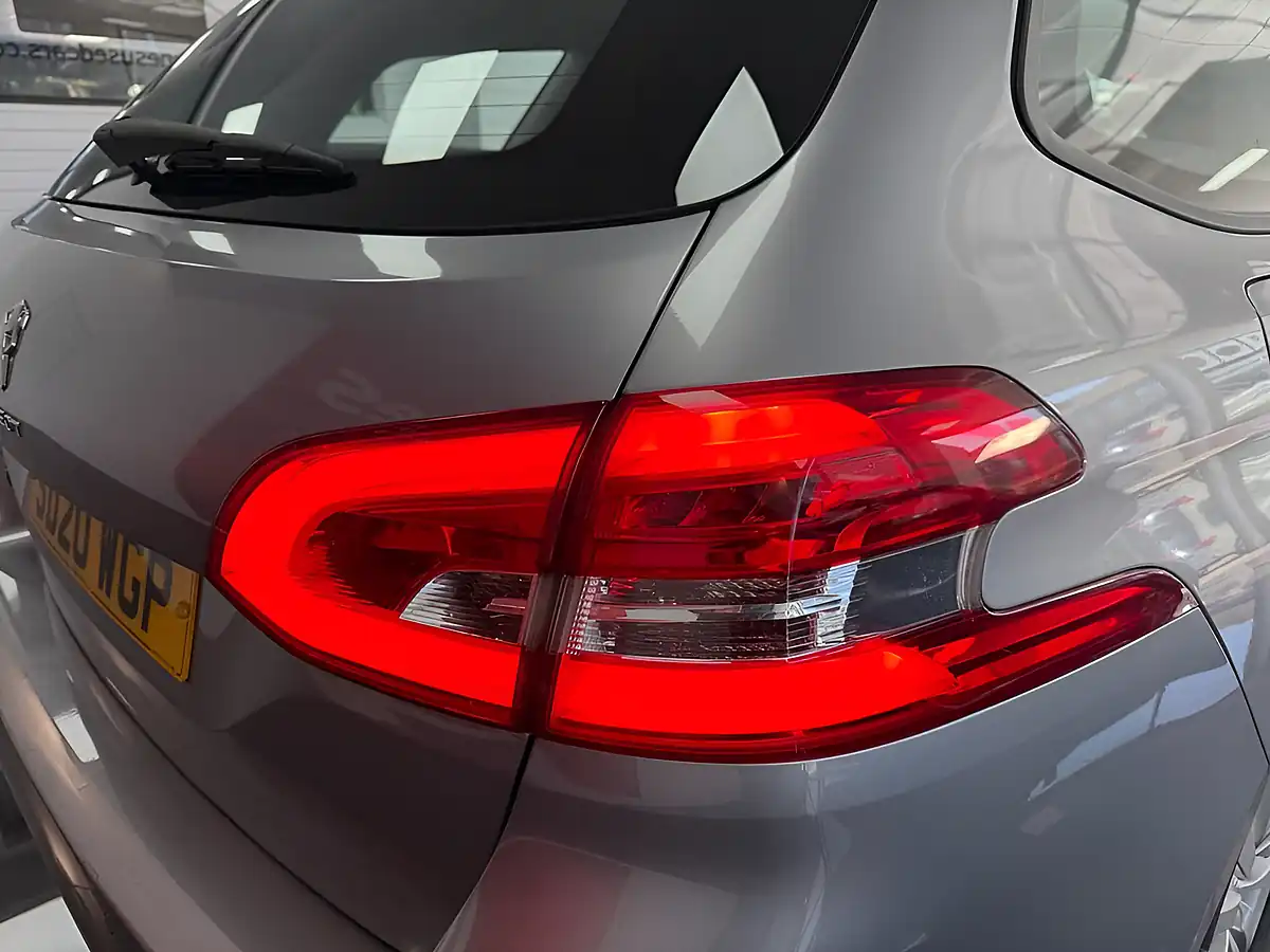 Used 2020 Peugeot 308 Sw Active Grey - Interior and Exterior details 7