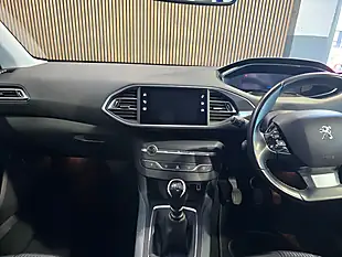 Used 2020 Peugeot 308 Sw Allure Blue - Interior and Exterior details 12
