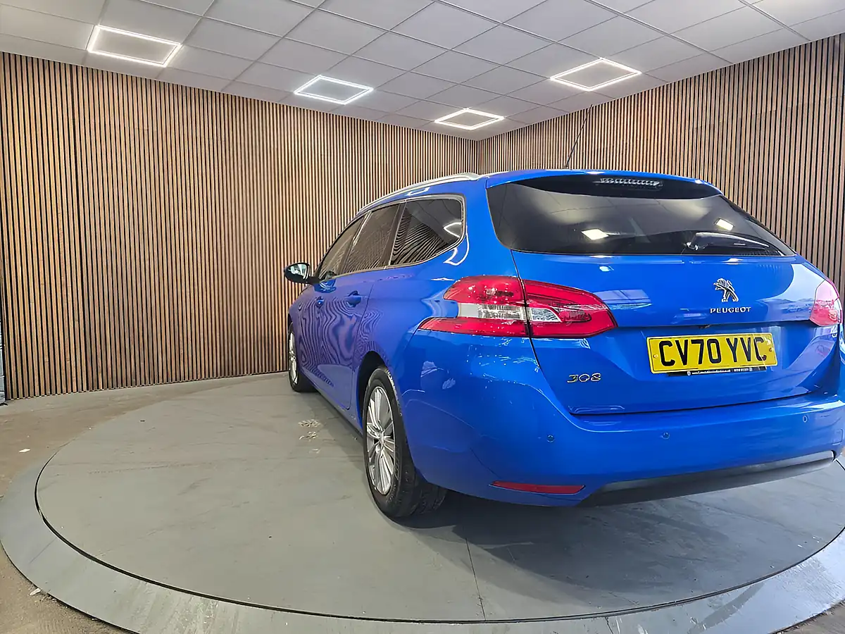 Used 2020 Peugeot 308 Sw Allure Blue - Interior and Exterior details 5