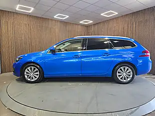 Used 2020 Peugeot 308 Sw Allure Blue - Interior and Exterior details 6
