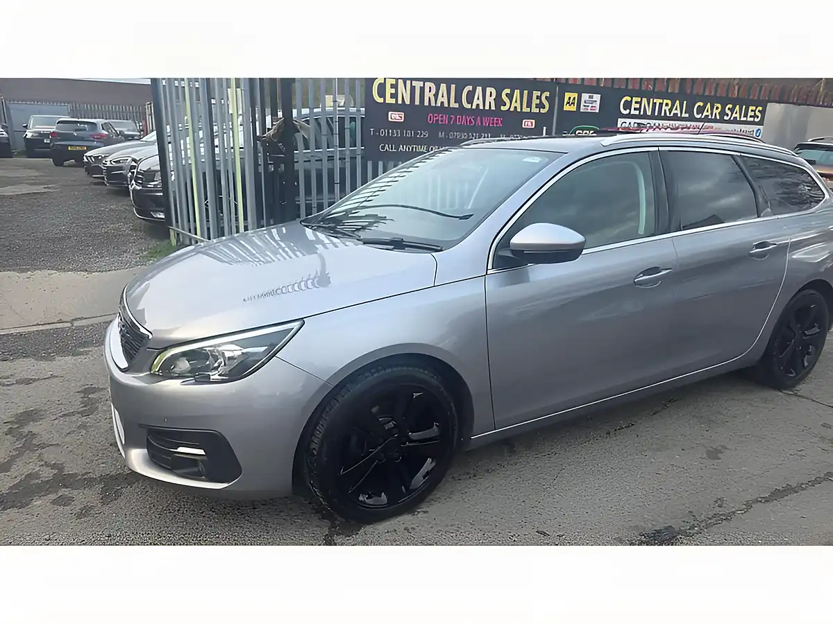 Used 2020 Peugeot 308 Sw Allure Grey - Interior and Exterior details 20
