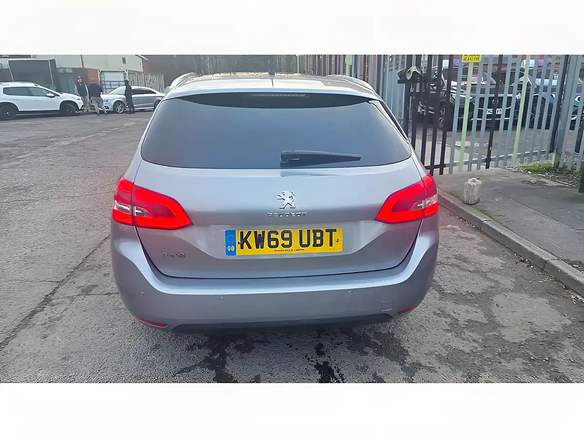 Used 2020 Peugeot 308 Sw Allure Grey - Interior and Exterior details 9