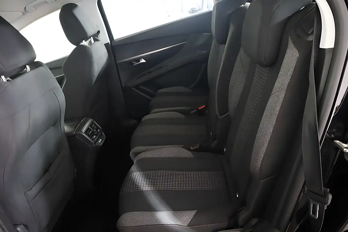 Used 2020 Peugeot 5008 Active Black - Interior and Exterior details 13