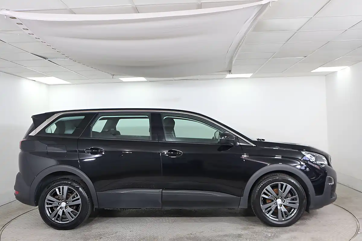 Used 2020 Peugeot 5008 Active Black - Interior and Exterior details 7