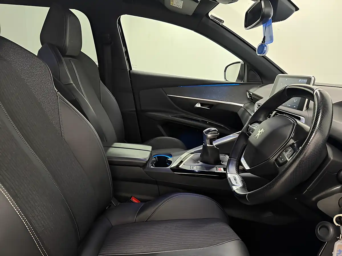 Used 2020 Peugeot 5008 GT Line Black - Interior and Exterior details 10