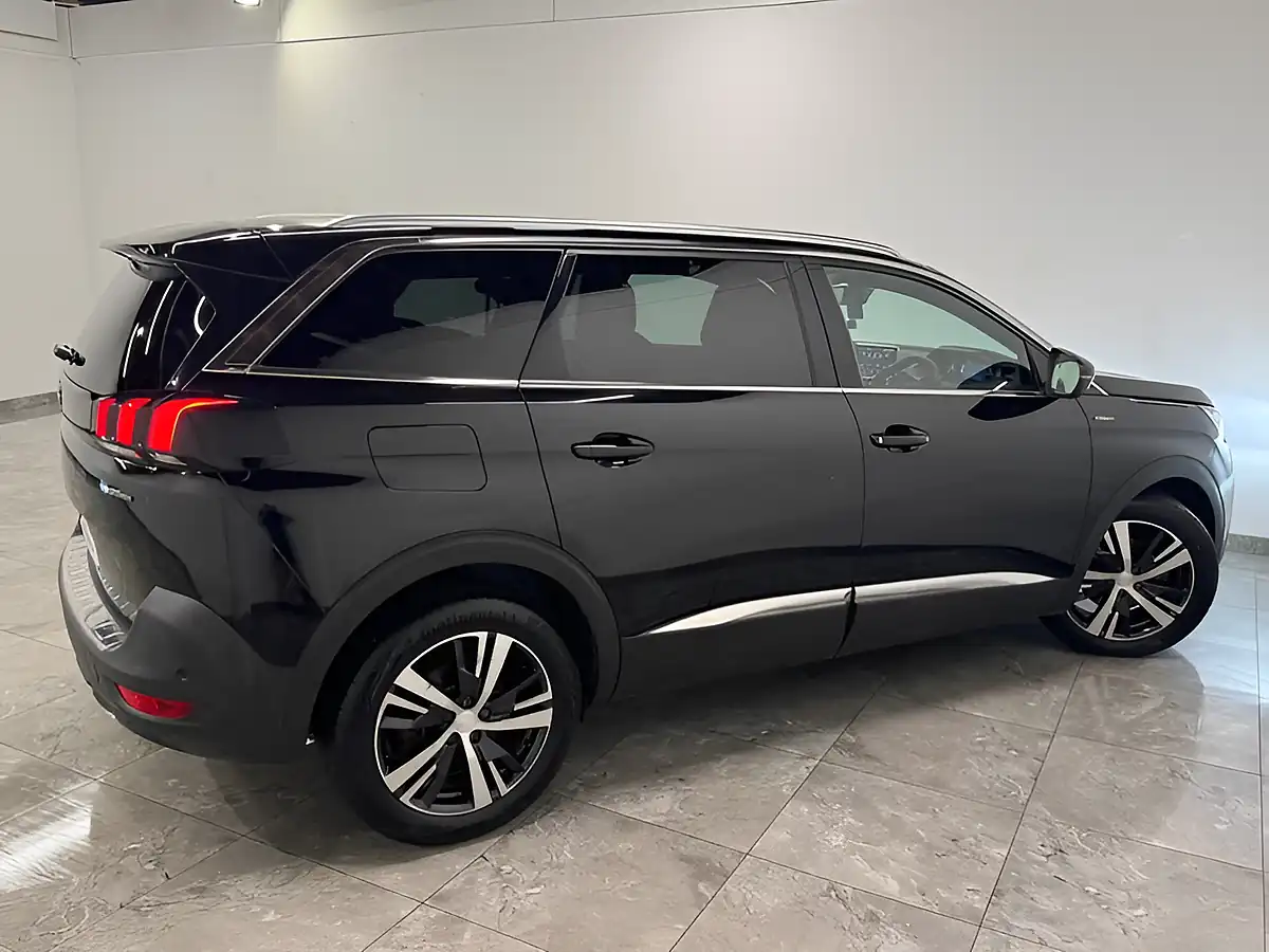 Used 2020 Peugeot 5008 GT Line Black - Interior and Exterior details 8