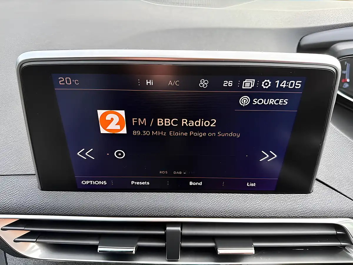 Used 2020 Peugeot 5008 GT Line Grey - Interior and Exterior details 13