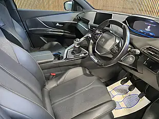 Used 2020 Peugeot 5008 GT Line Grey - Interior and Exterior details 11