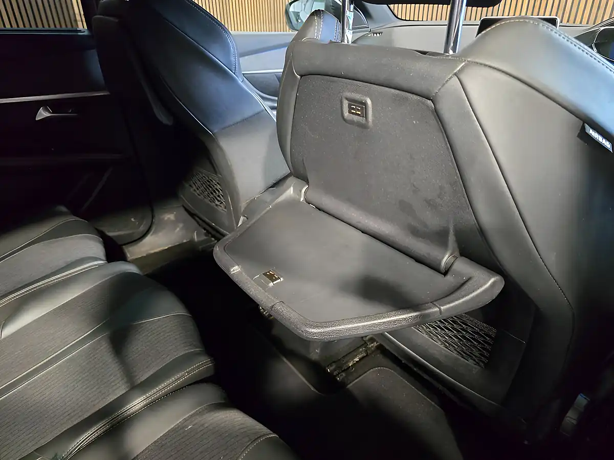 Used 2020 Peugeot 5008 GT Line Grey - Interior and Exterior details 15