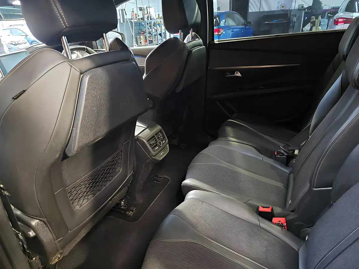 Used 2020 Peugeot 5008 GT Line Grey - Interior and Exterior details 16