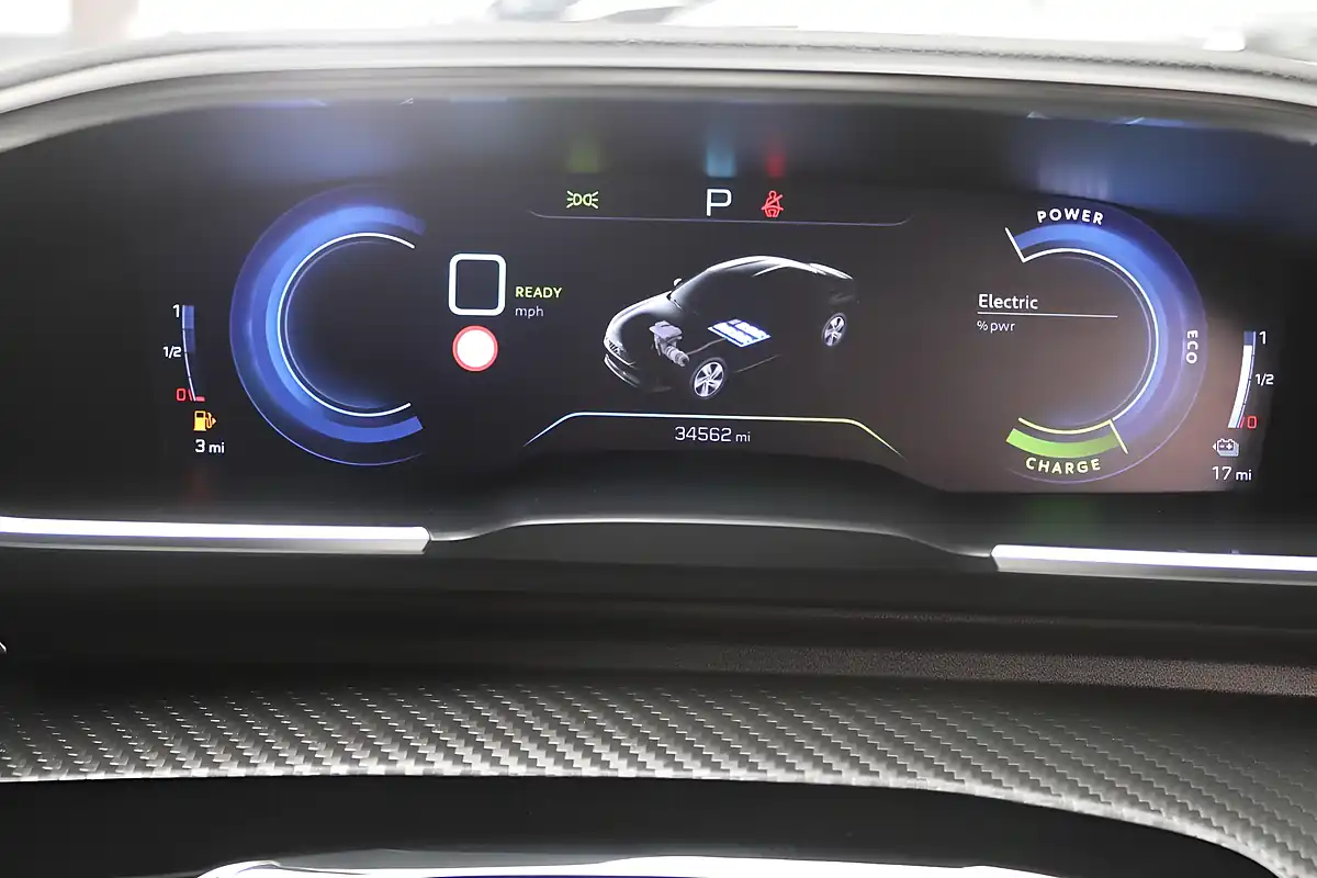 Used 2020 Peugeot 508 Allure Grey - Interior and Exterior details 13