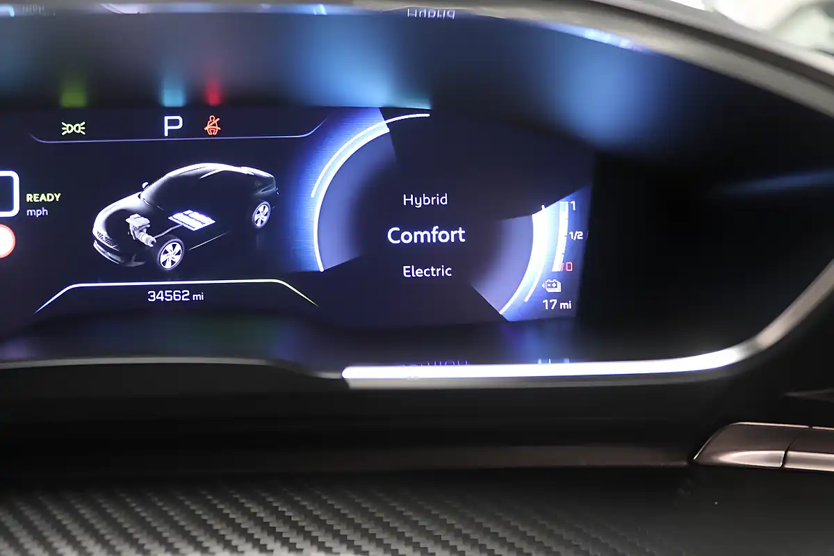 Used 2020 Peugeot 508 Allure Grey - Interior and Exterior details 14