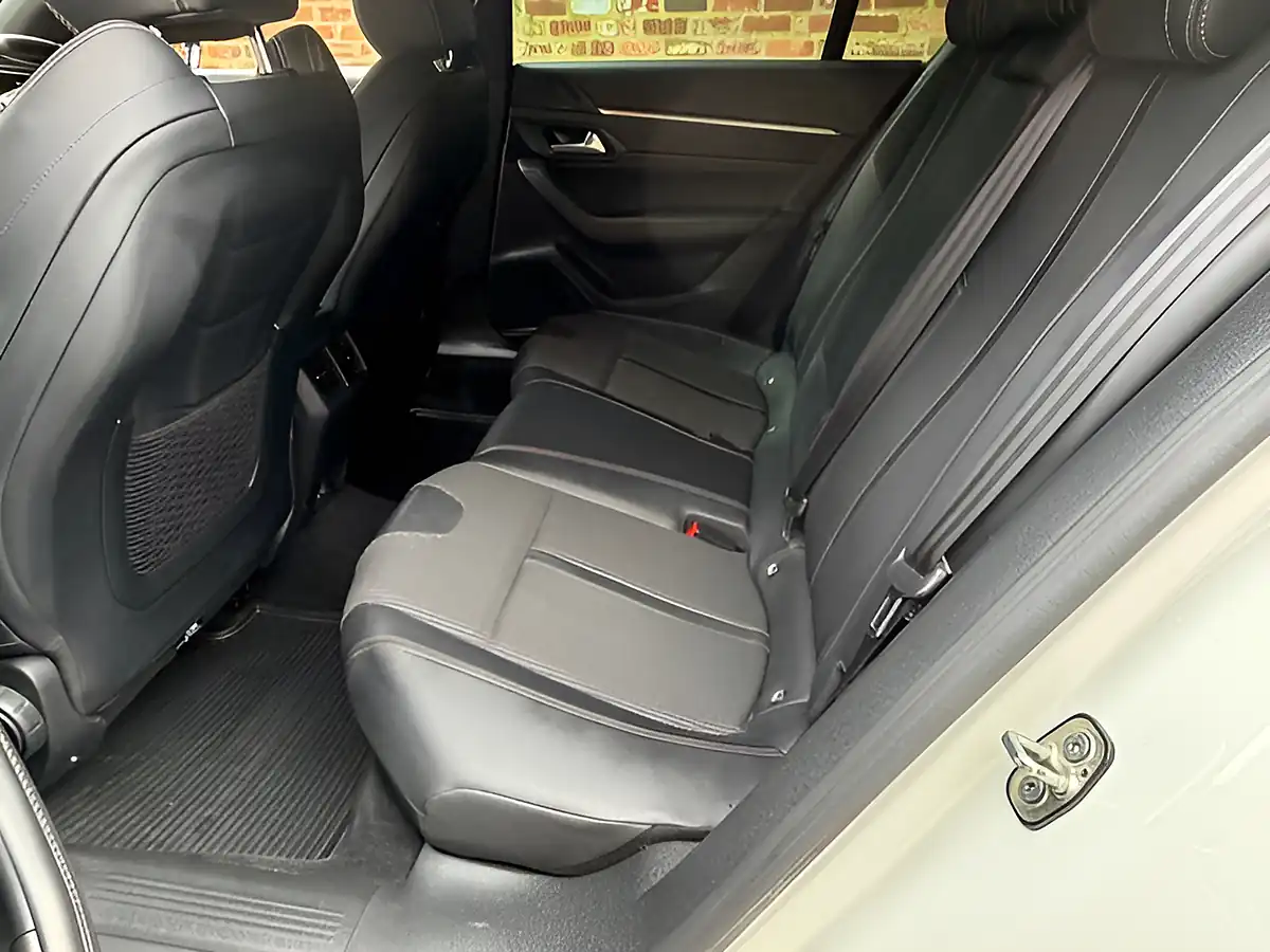Used 2020 Peugeot 508 GT Line White - Interior and Exterior details 13