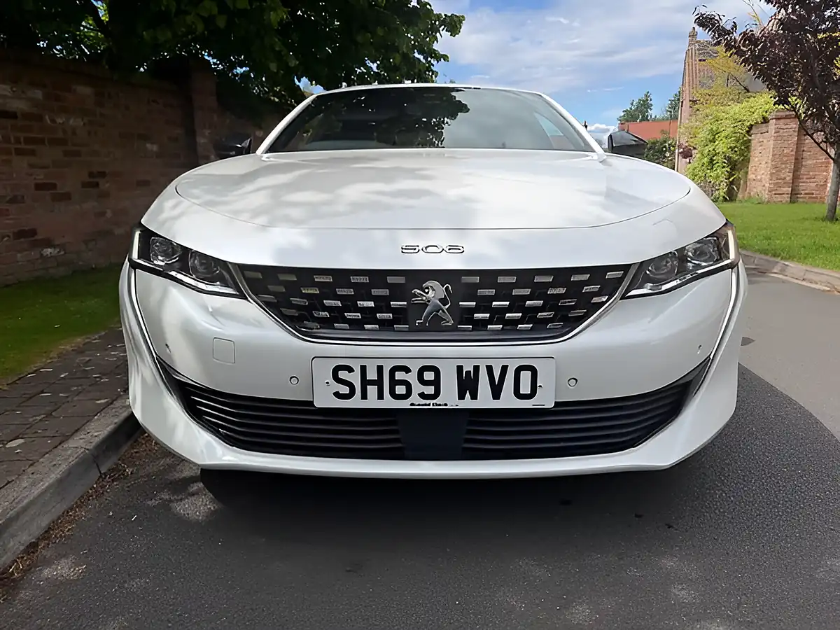 Used 2020 Peugeot 508 GT Line White - Interior and Exterior details 14