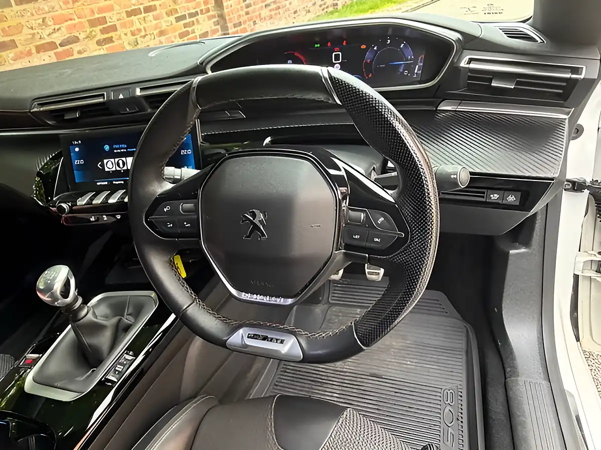 Used 2020 Peugeot 508 GT Line White - Interior and Exterior details 3