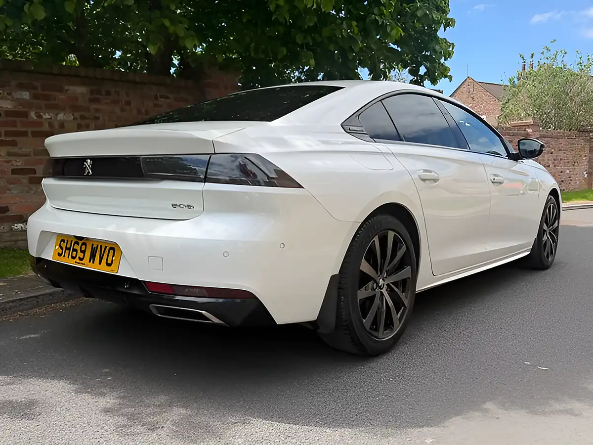 Used 2020 Peugeot 508 GT Line White - Interior and Exterior details 4