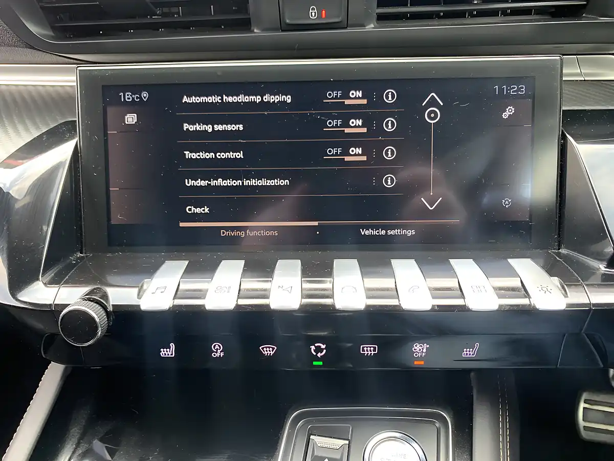 Used 2020 Peugeot 508 Sw GT Line Blue - Interior and Exterior details 11