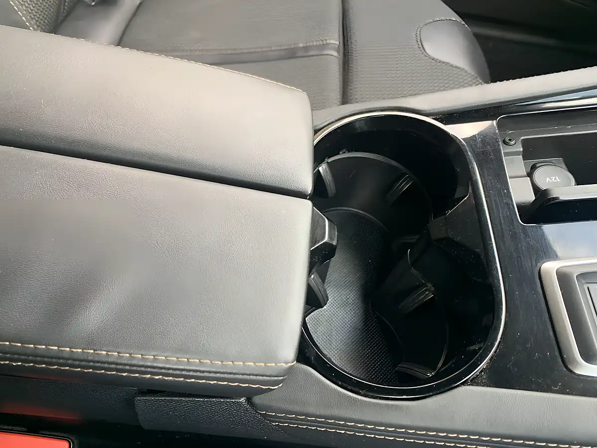 Used 2020 Peugeot 508 Sw GT Line Blue - Interior and Exterior details 15