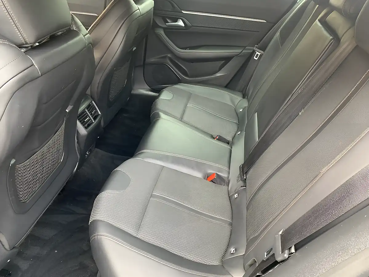 Used 2020 Peugeot 508 Sw GT Line Blue - Interior and Exterior details 16