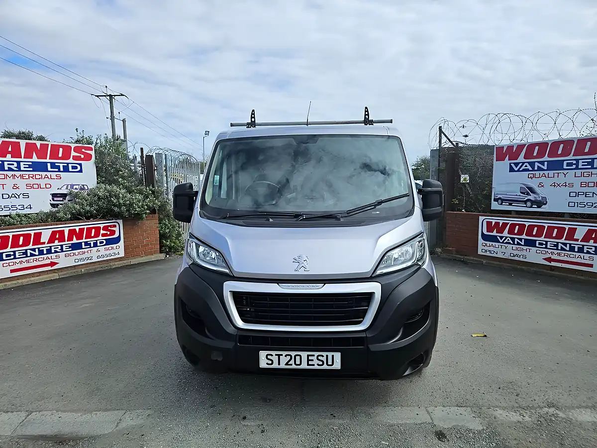 Used 2020 Peugeot Boxer 333 Pro L1H1 Swb Grey - Interior and Exterior details 3