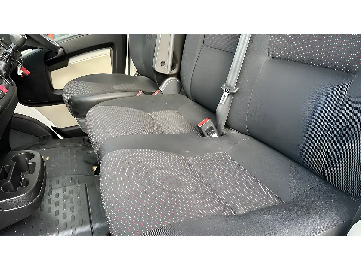 Used 2020 Peugeot Boxer Chassis Cab White - Interior and Exterior details 13