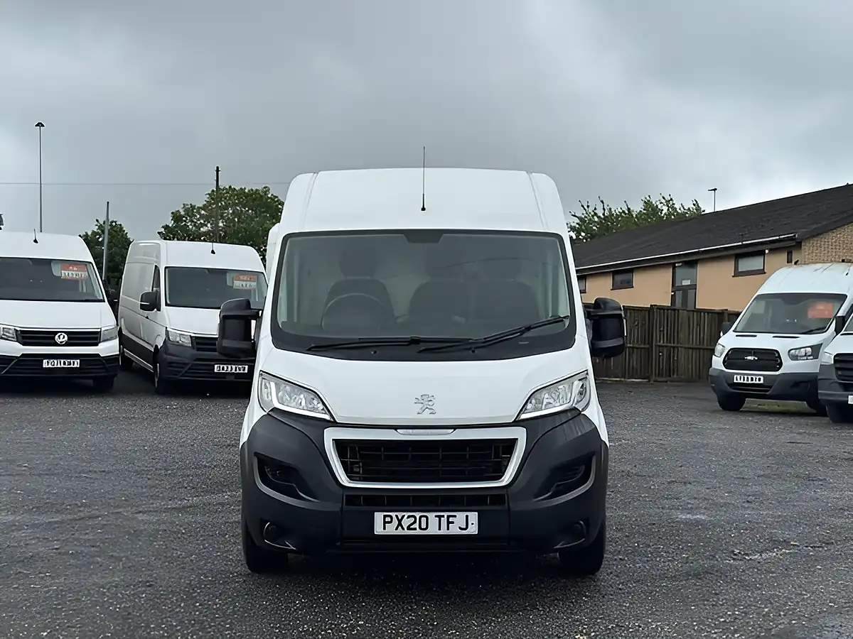 Used 2020 Peugeot Boxer Professional 435 L3 H2 Lwb White - Interior and Exterior details 12