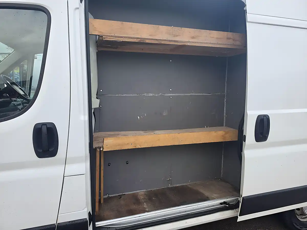 Used 2020 Peugeot Boxer Professional L2 H2 White - Interior and Exterior details 13
