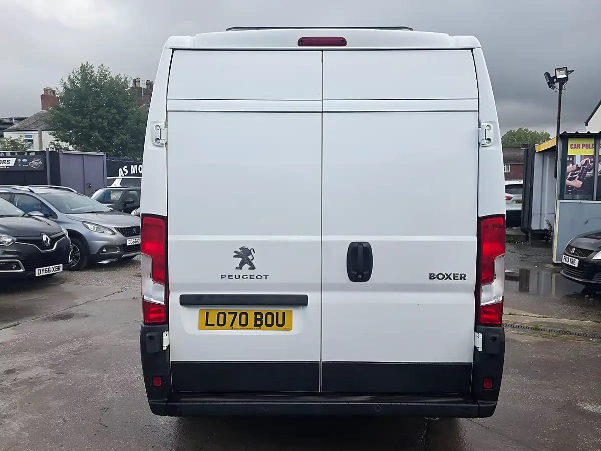 Used 2020 Peugeot Boxer Professional L2 H2 White - Interior and Exterior details 6