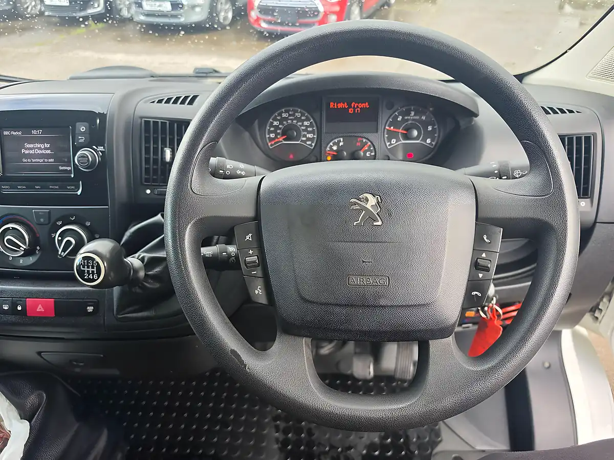 Used 2020 Peugeot Boxer Professional L2 H2 White - Interior and Exterior details 9