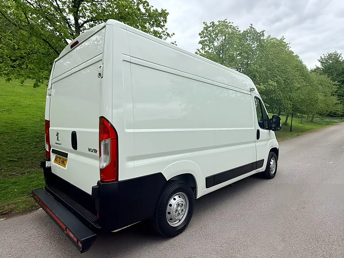 Used 2020 Peugeot Boxer Professional Panel Van White - Interior and Exterior details 3