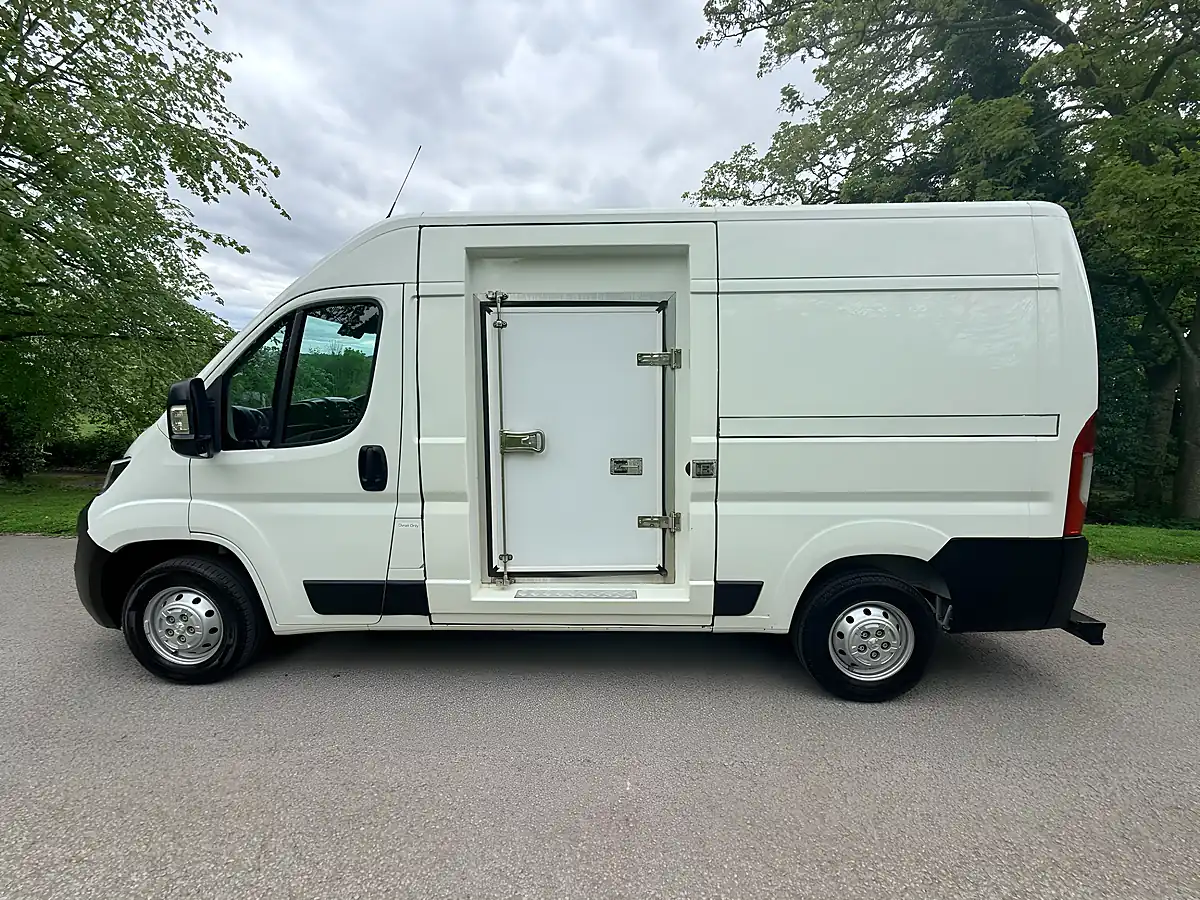 Used 2020 Peugeot Boxer Professional Panel Van White - Interior and Exterior details 6
