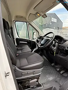 Used 2020 Peugeot Boxer Professional White - Interior and Exterior details 6