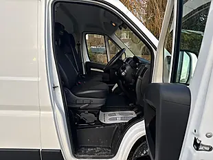 Used 2020 Peugeot Boxer Professional White - Interior and Exterior details 10
