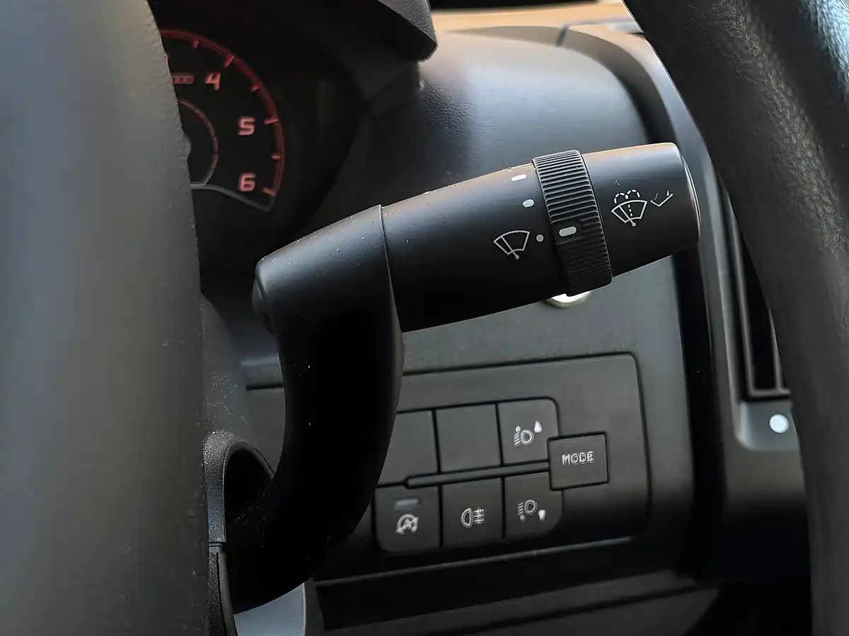 Used 2020 Peugeot Boxer Professional White - Interior and Exterior details 13