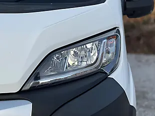 Used 2020 Peugeot Boxer Professional White - Interior and Exterior details 18