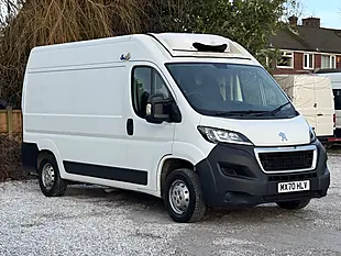 Used 2020 Peugeot Boxer Professional White - Interior and Exterior details 3