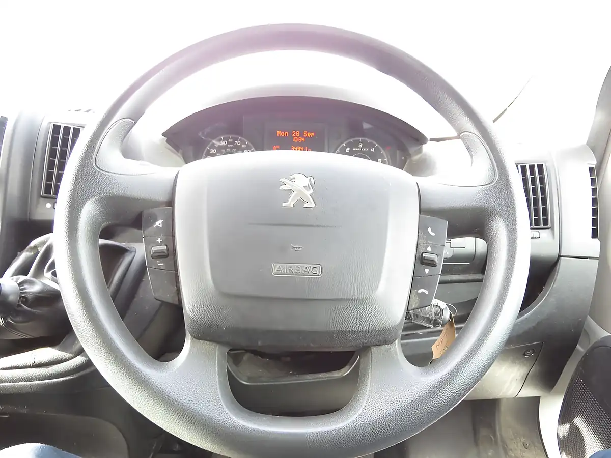 Used 2020 Peugeot Boxer S Panel Van White - Interior and Exterior details 15