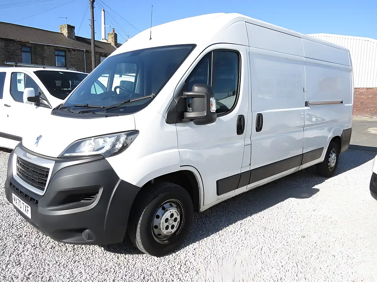 Used 2020 Peugeot Boxer S Panel Van White - Interior and Exterior details 4