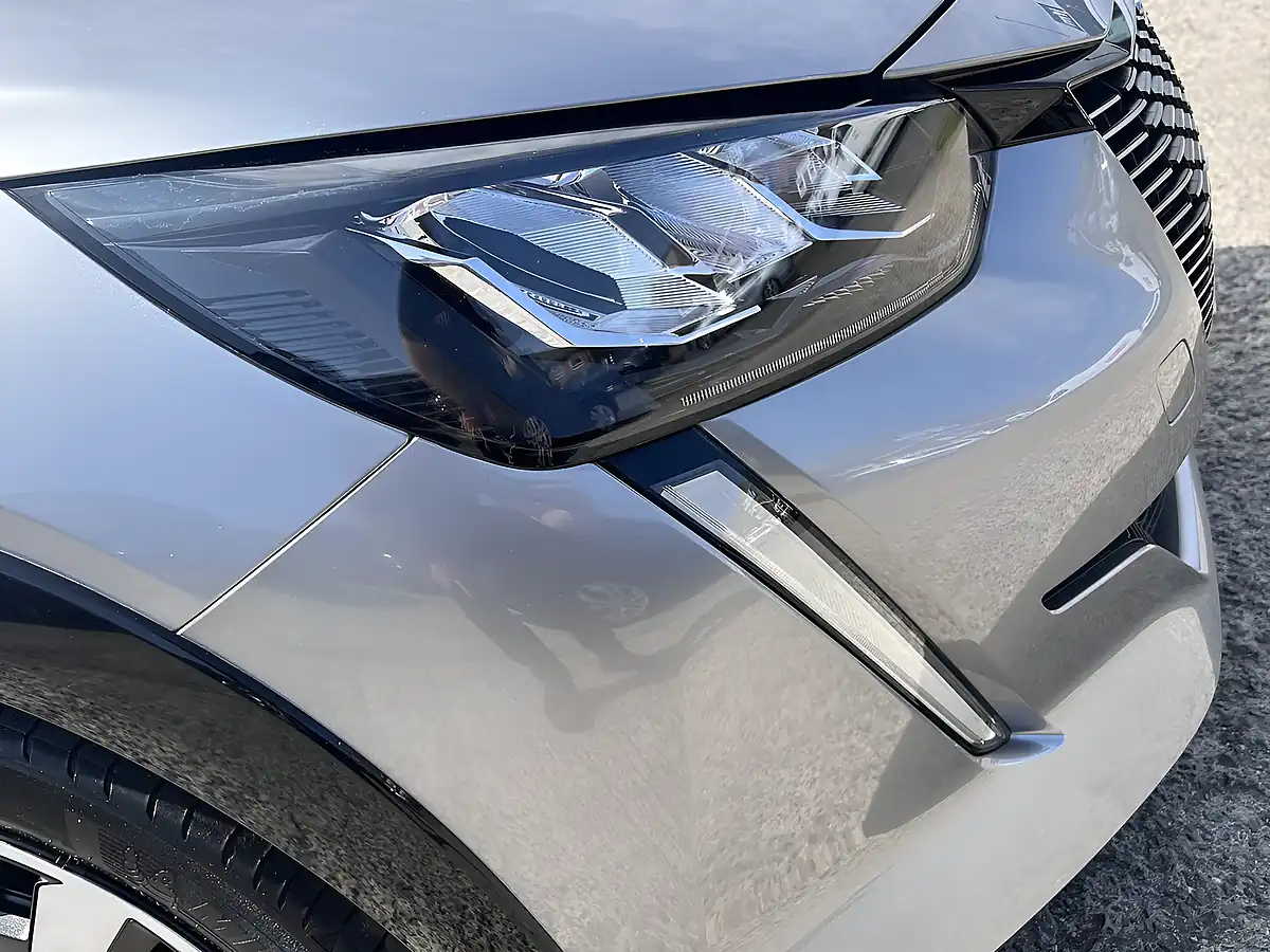 Used 2020 Peugeot E-208 Active Artense Grey Met - Interior and Exterior details 18