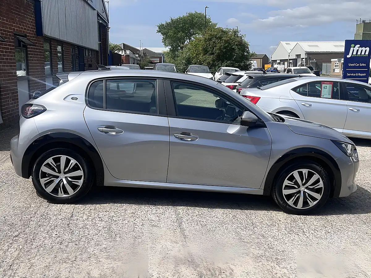 Used 2020 Peugeot E-208 Active Artense Grey Met - Interior and Exterior details 5